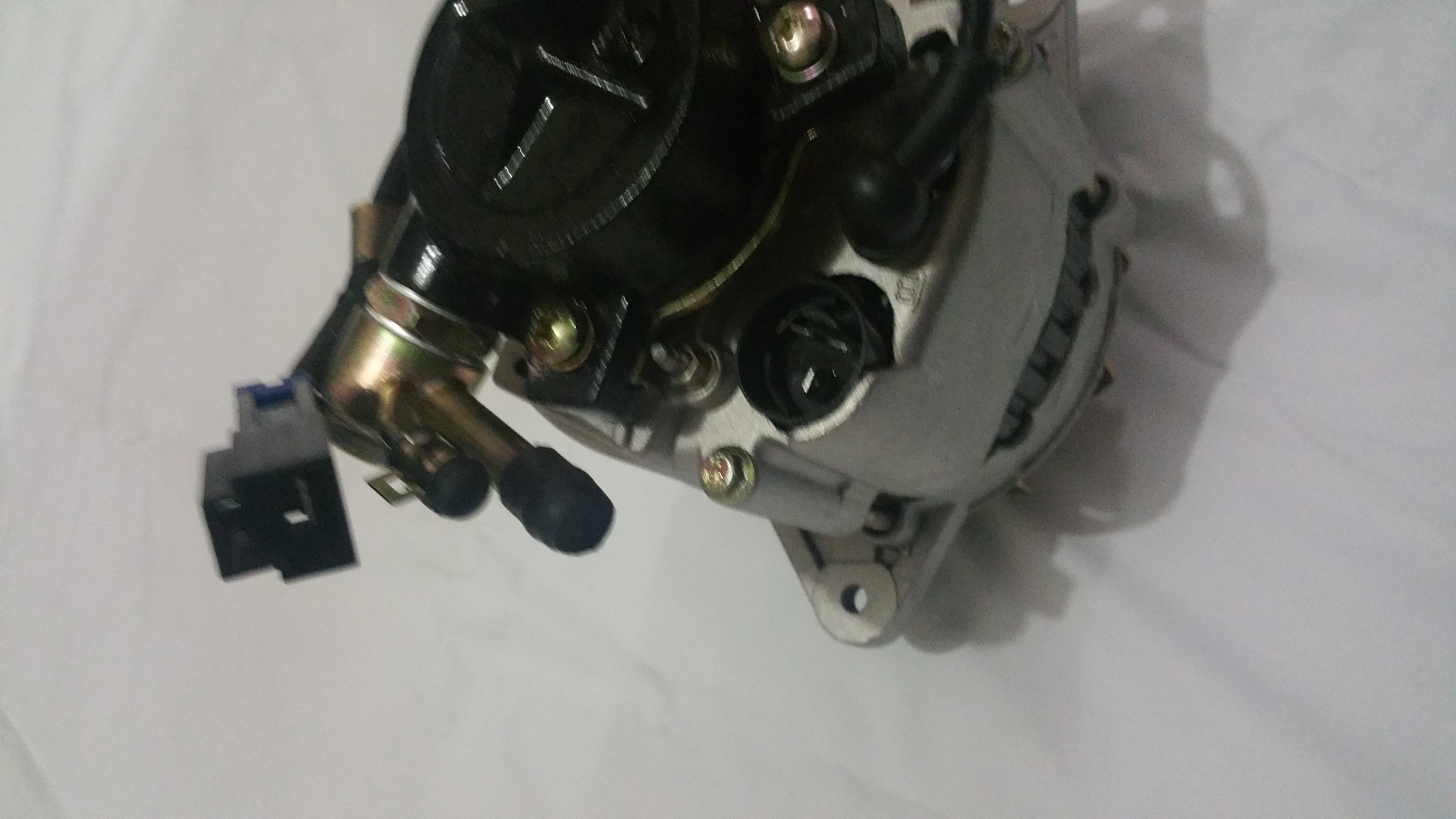 Alternator with Pump for Nissan Urvan E24 engine TD27 2.7L diesel 1987-1992