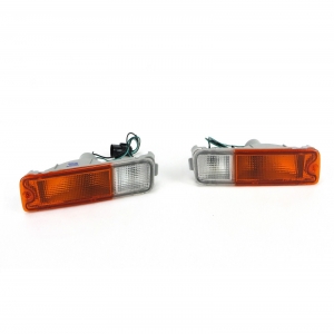 Front bar indicator light left & right sides 1996-2006 pair for Mitsubishi Triton MK