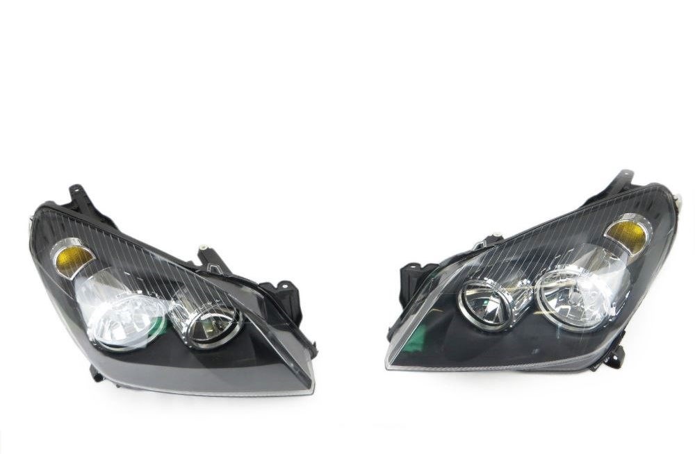 Head lights black front pair for Holden astra AH 05-10