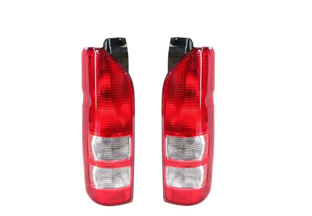 Tail lights left and right sides 2005-2016 for toyota Hiace Van (pair