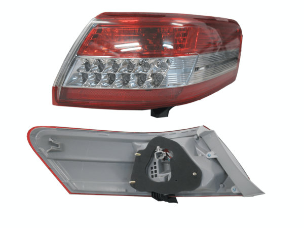 OUTER TAIL LIGHT RIGHT HAND SIDE FOR TOYOTA CAMRY CV40 200-2011