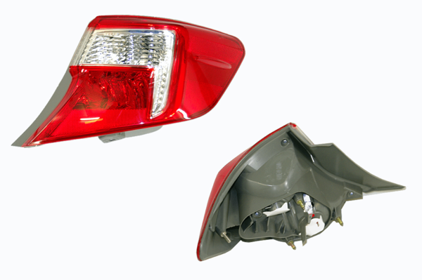 OUTER TAIL LIGHT RIGHT HAND SIDE FOR TOYOTA CAMRY ASV50R 2011-2014