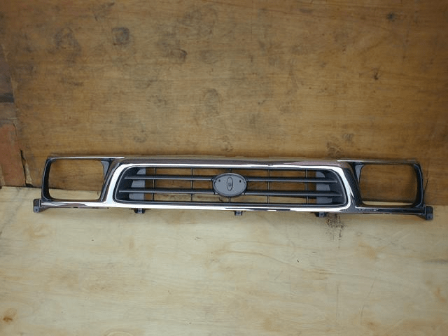 FRONT GRILLE FOR TOYOTA HILUX RN147 1997-2001