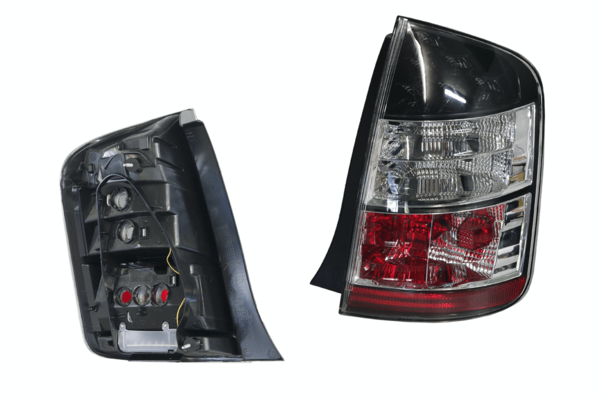 TAIL LIGHT RIGHT HAND SIDE FOR TOYOTA PRIUS HW20 2003-2005